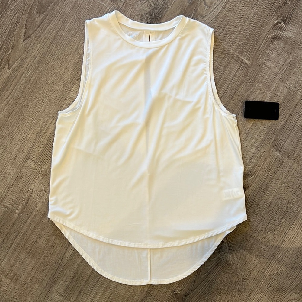 Nux Keyhole Top